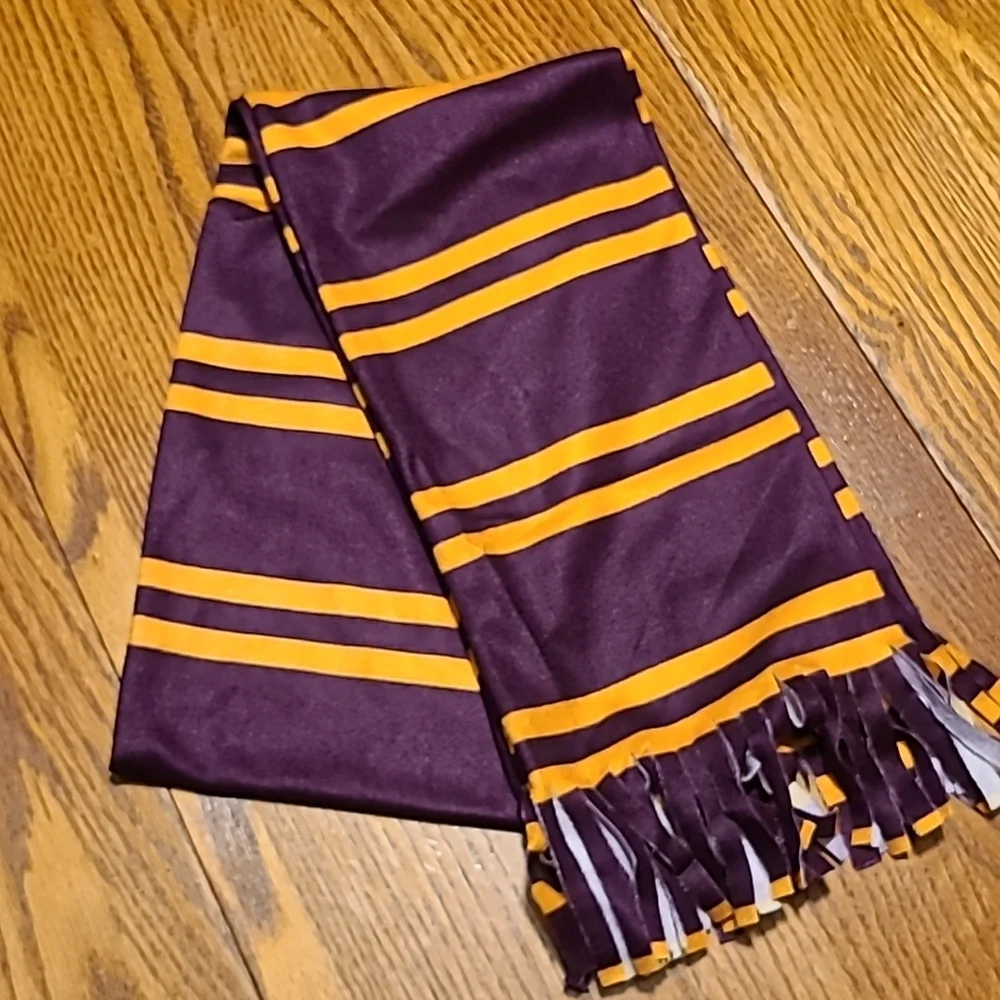 NWT Harry Potter Griffindor Tie and Bonus Scarf